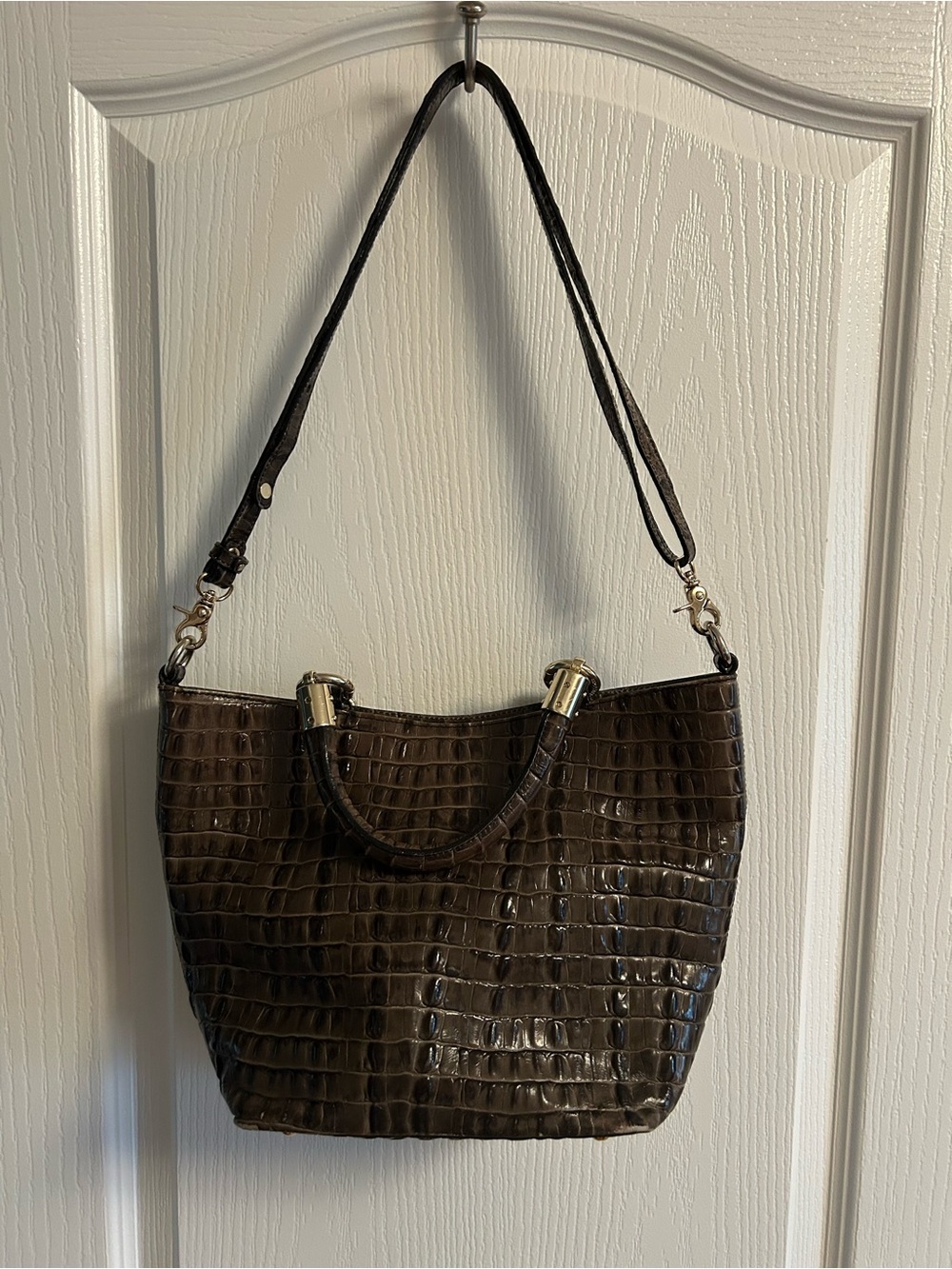 Brahmin Croc-Embossed Brown Shoulder Bag with Detachable Strap